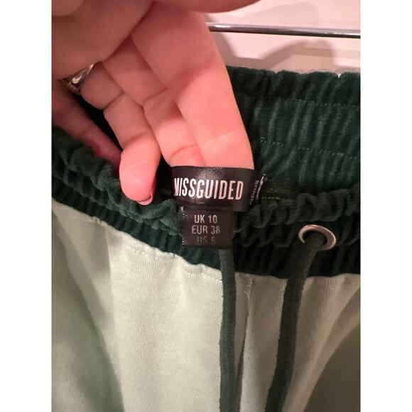 Missguided, Green, Sweatpants, Baggy, Flair Leg, Size 6, 1014P - Picture 3 of 3